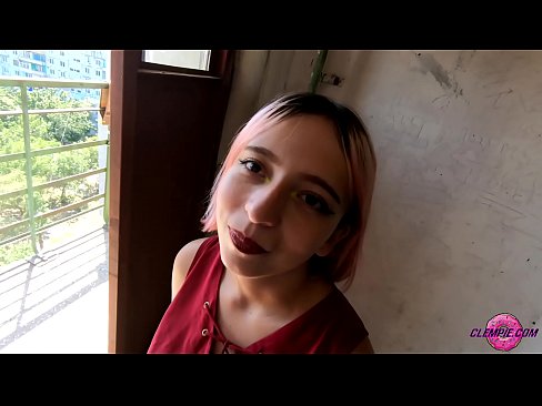 ❤️ Studentin saugt einen Fremden im Outback - Sperma auf seinem Gesicht ❌ Just porn bei uns ❌❤